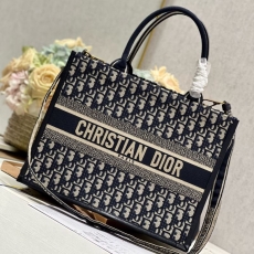 Christian Dior Shopping Bags